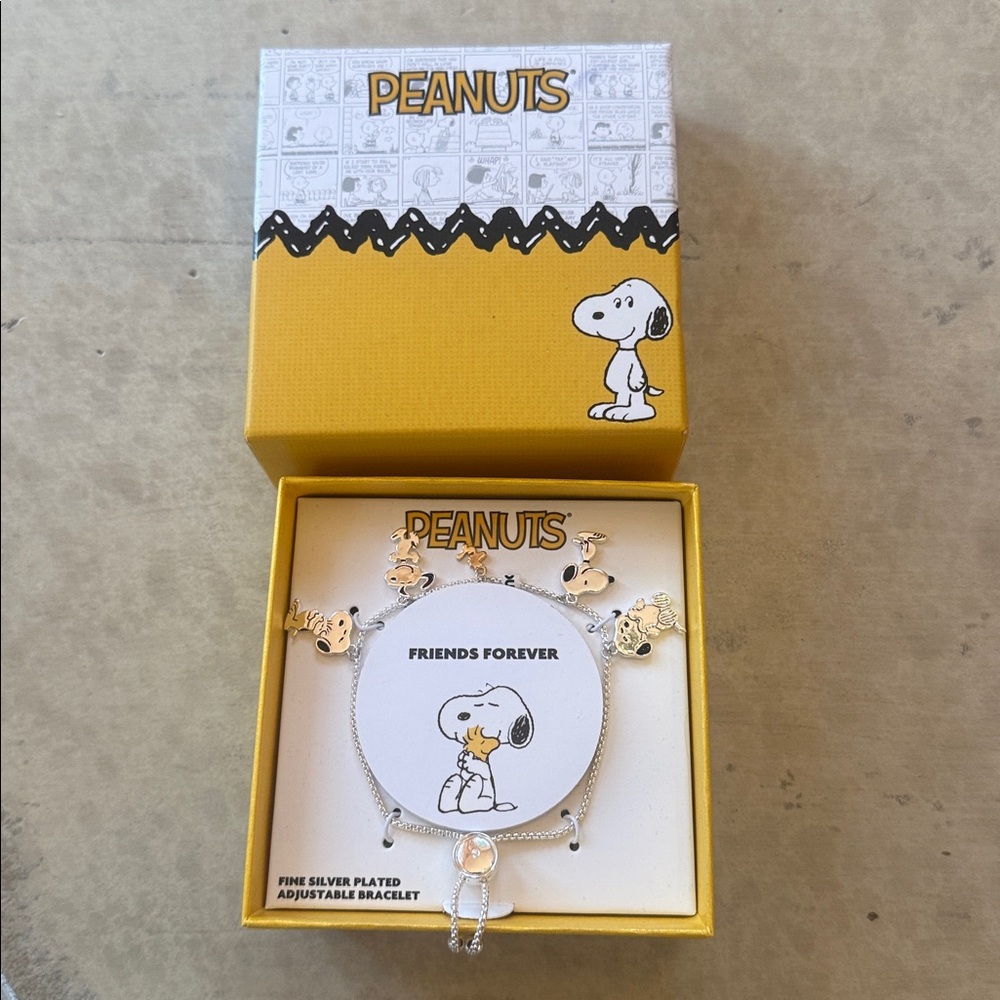 Peanuts Snoopy Woodstock Charlie Brown Charm Bracelet